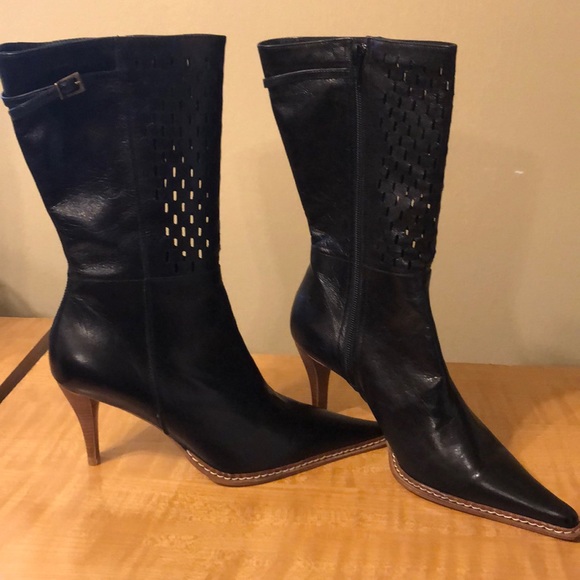 Black leather boot - Picture 1 of 4